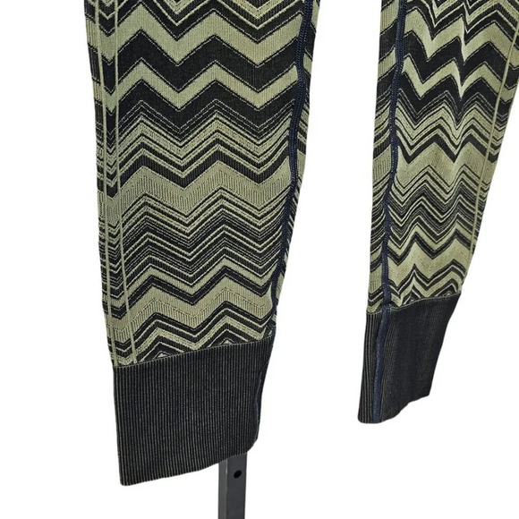 Lululemon Ebb To Street Pant Heathered Fatigue Green Size 6 Chevron Leggings - Picture 7 of 8